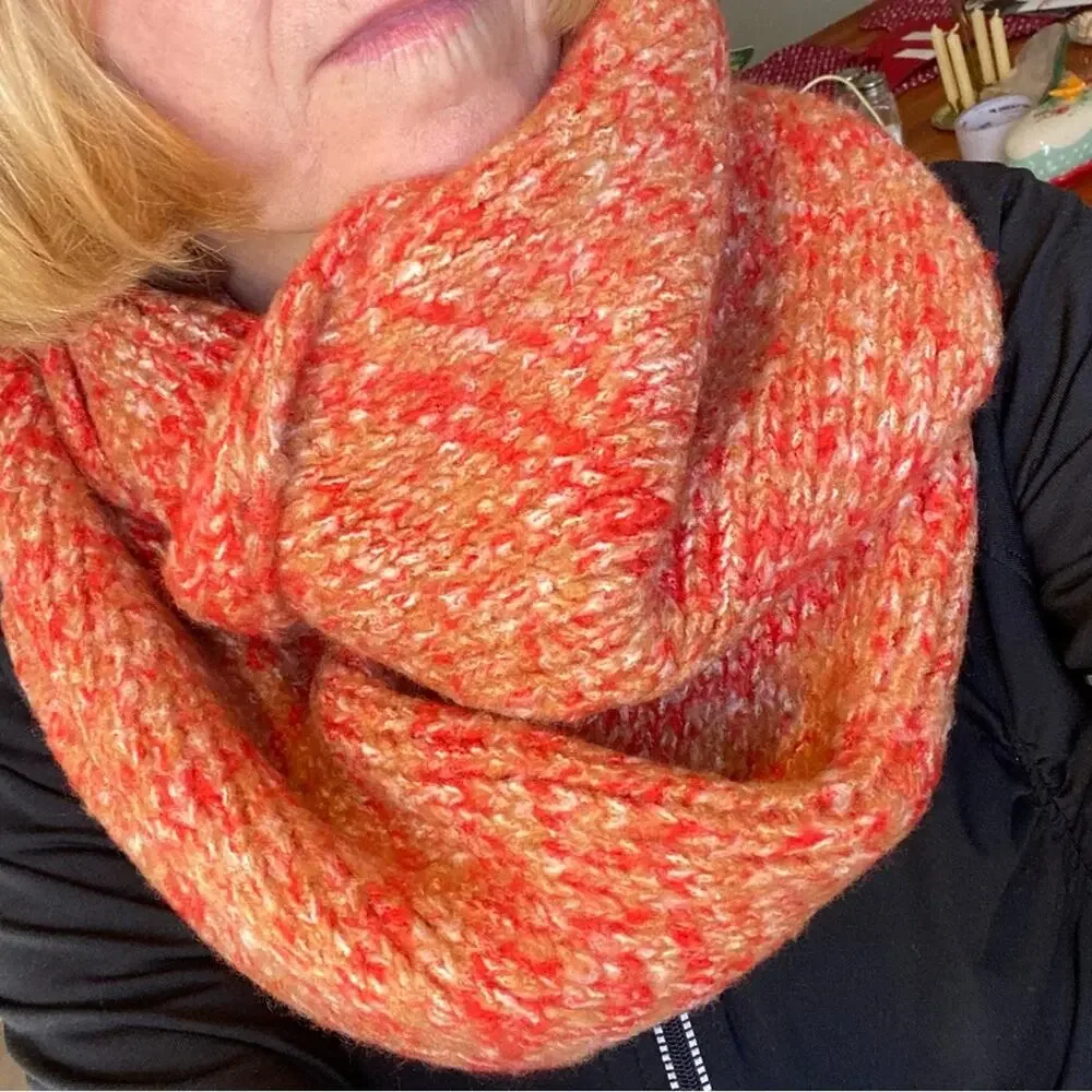 NEW NWT $60 Frye and Co. Space Dyed Women’s Infinity Holiday Gift Scarf